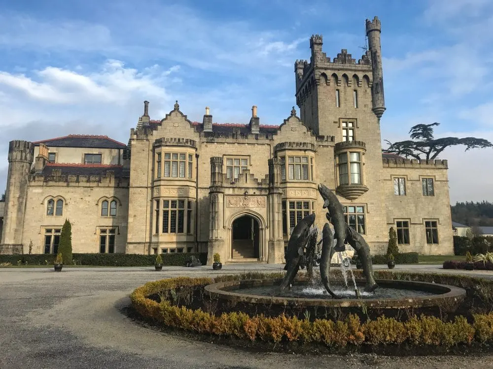 Lough Eske Castle Hotel & Spa is not only a beautiful, five-star castle hotel, but also one of the best spas in Ireland. It is located in Donegal, Ireland tucked away in the woods.