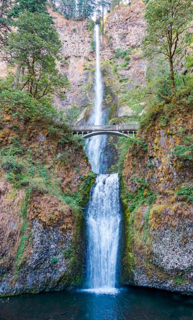 Multnomah Falls, the iconic waterfall in Columbia River Gorge