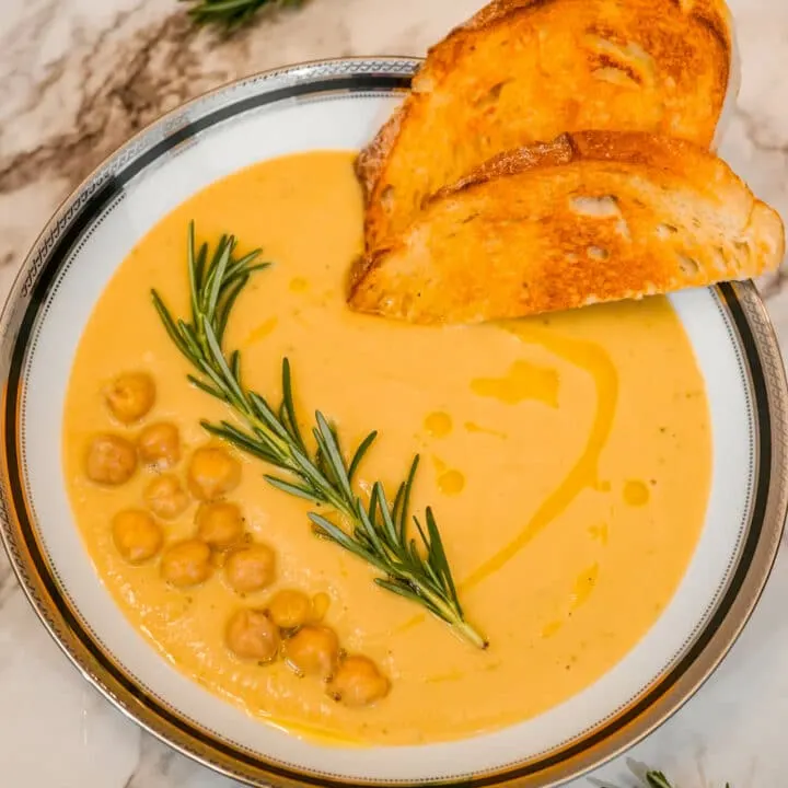 Creamy Tuscan Chickpea Soup
